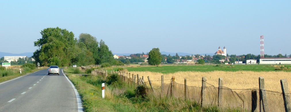 Veľké Leváre, pohľad zo severnej strany